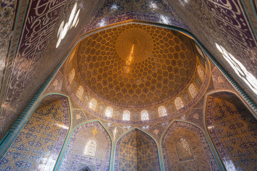 The secret way of the mosque - Esfahan Ziba