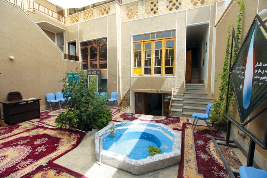 Beheshti`s Heaven - Esfahan Ziba