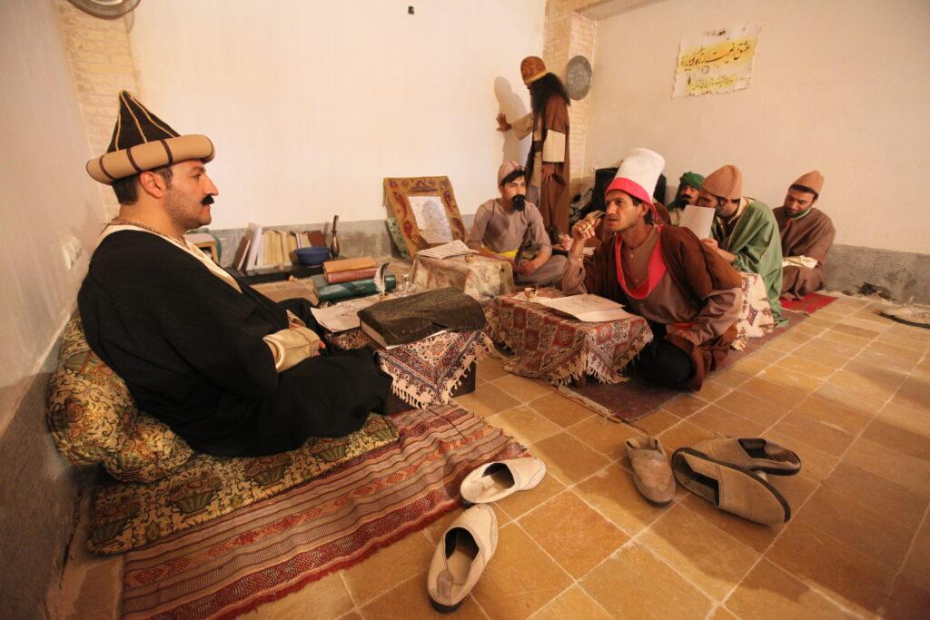 People of Science and Literature in Isfahan - Esfahan Ziba